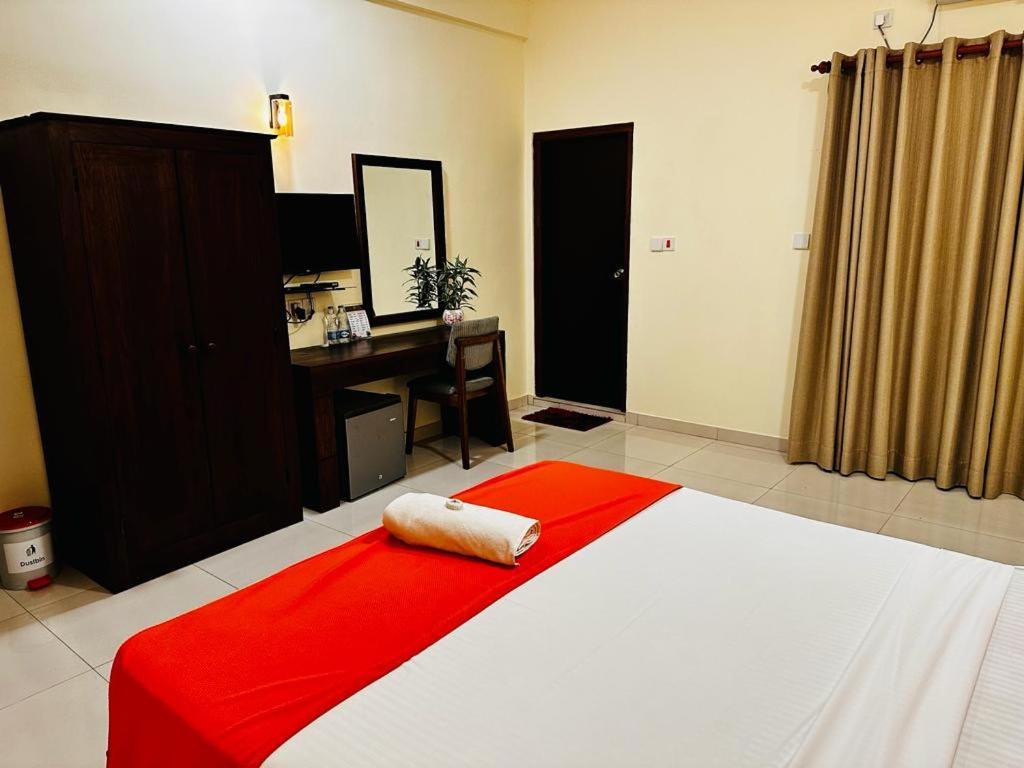 Northway Hotel *